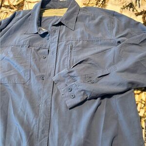 Light Blue Casual Button-Up Shirt